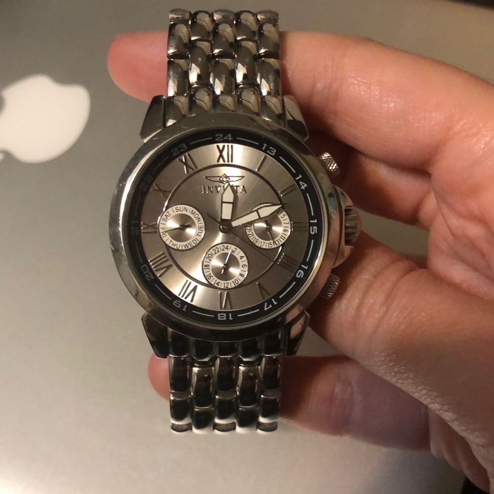 NEW MARKDOWN!! EUC INVICTA Watch